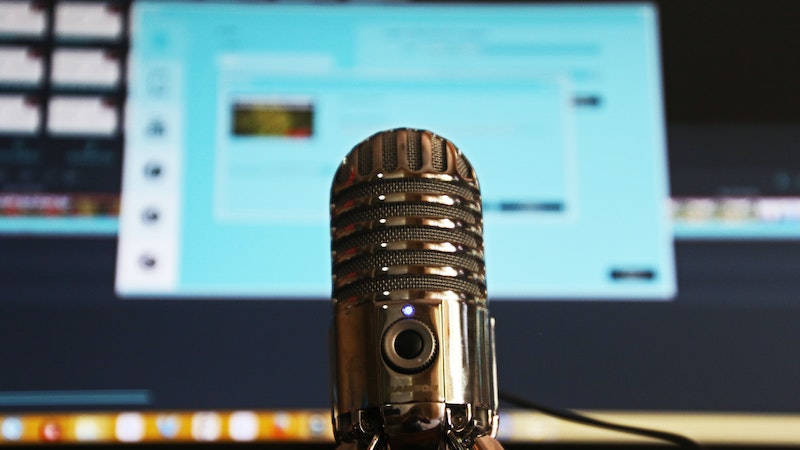 Read more about the article How to use storytelling to be better at public speaking…