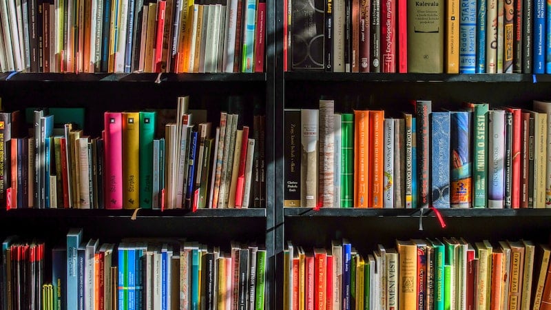 You are currently viewing 7 Short Stories That Are A Must Read For Every Writer!